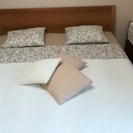Apartment Tina